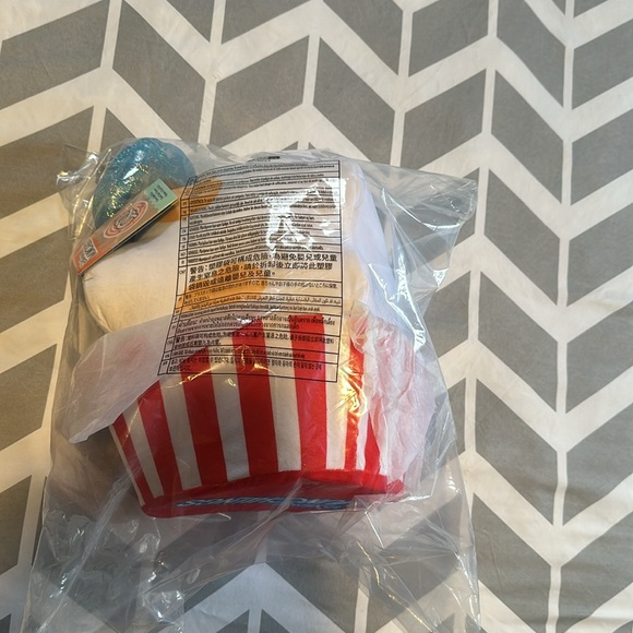 Donald Duck Popcorn Disney Munchlings Plush-90th Anniversary-Medium 12'' (NWT) - Picture 7 of 8